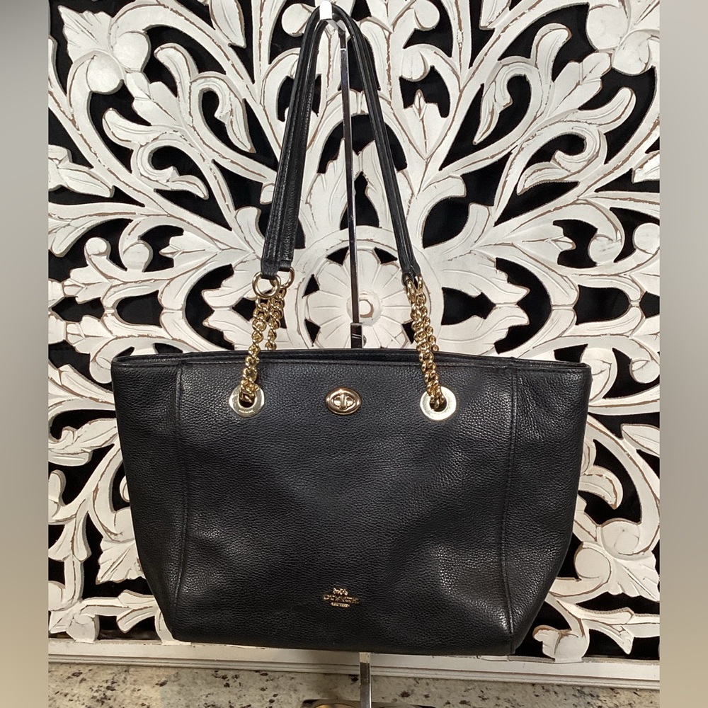Coach Turnlock Chain Tote #57107 Black